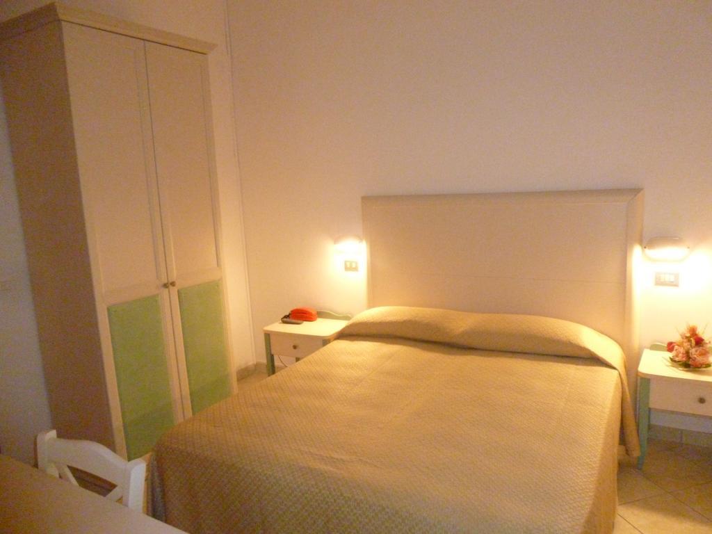 Hotel Basilea Bellaria-Igea Marina Dış mekan fotoğraf