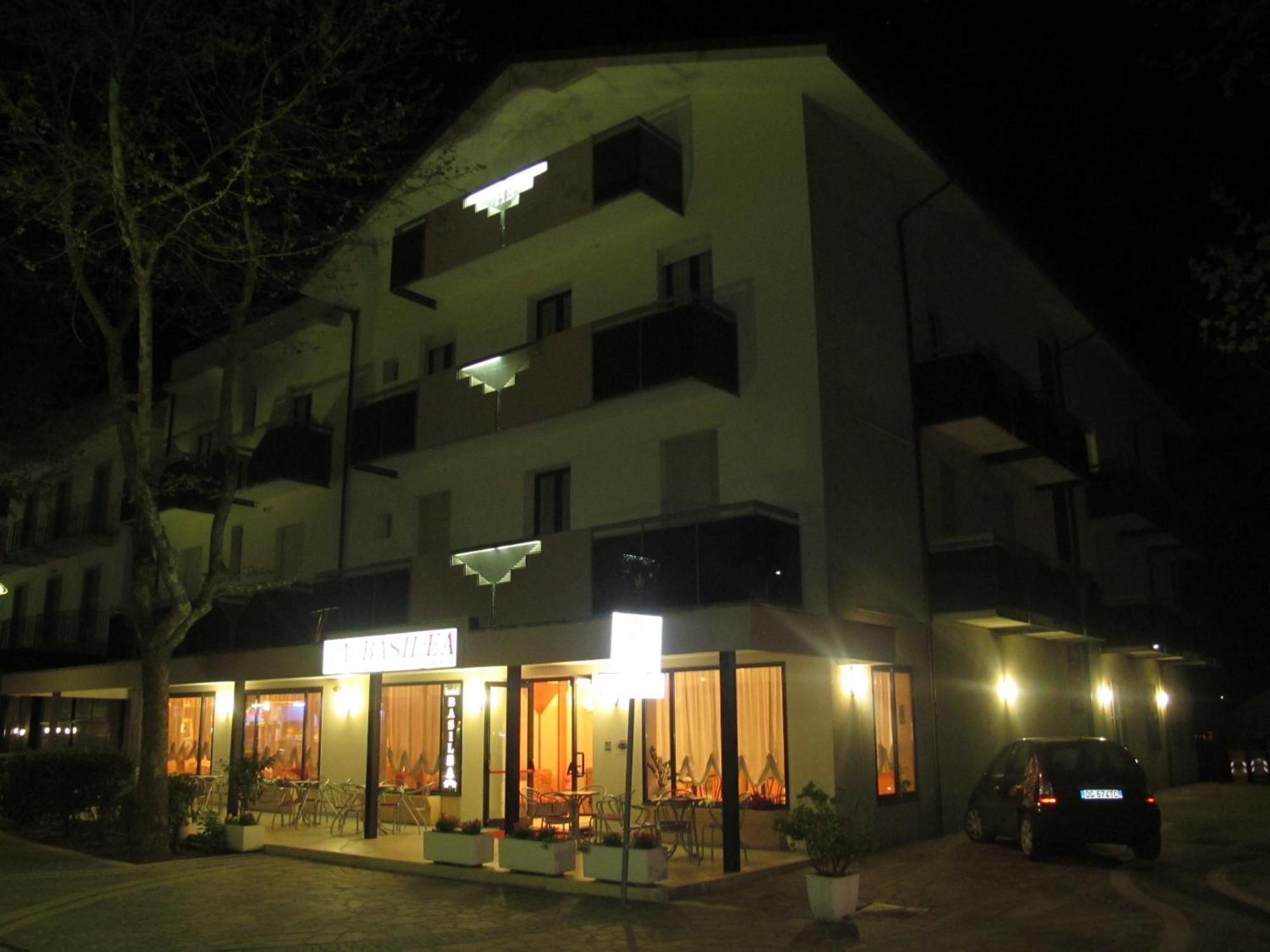 Hotel Basilea Bellaria-Igea Marina Dış mekan fotoğraf