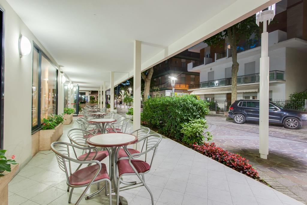 Hotel Basilea Bellaria-Igea Marina Dış mekan fotoğraf