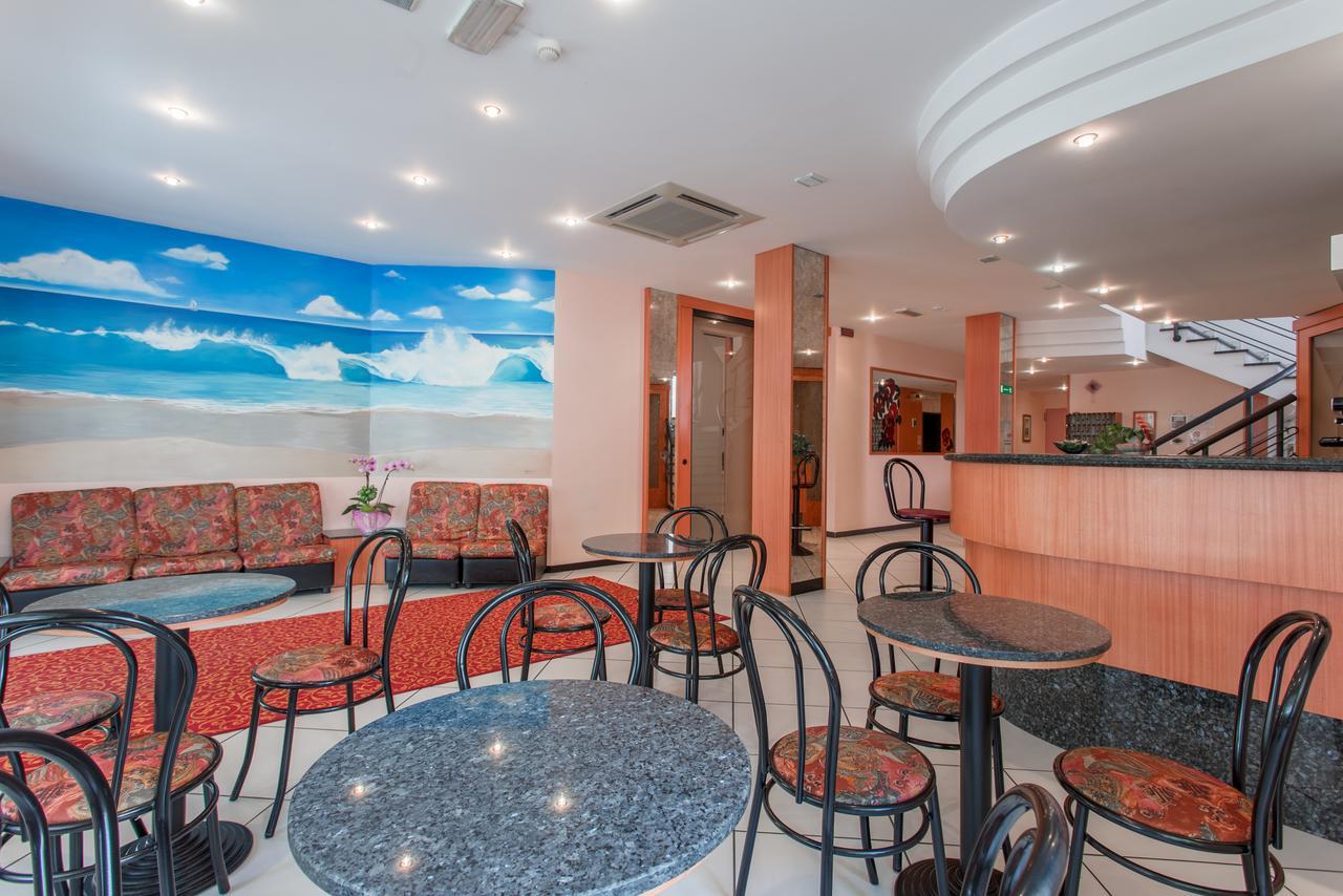 Hotel Basilea Bellaria-Igea Marina Dış mekan fotoğraf